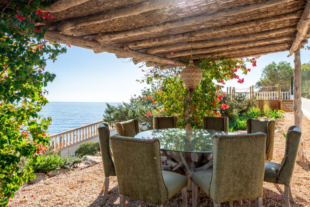 ES CUCO CALO DEN SERRA WEB RES 25