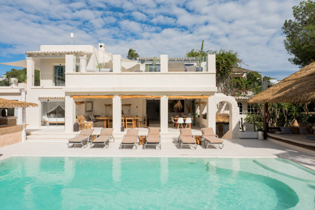 WEB RES VILLAGAZEBO 8